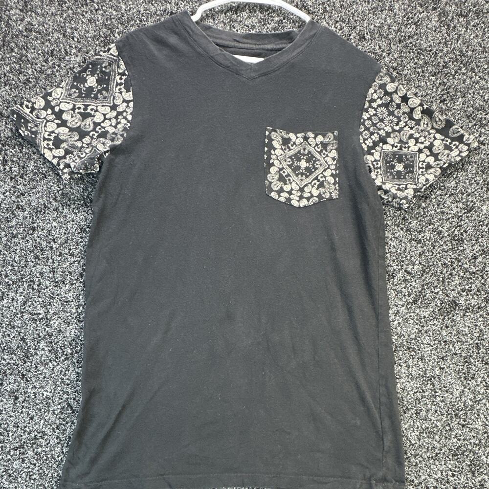 Blue Crown Mens Small T Shirt Black Bandana Paisley Sleeve Pocket Made In USA